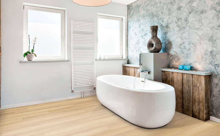 beach house flooring bathroom tub