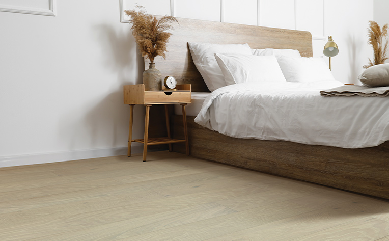 canada beach house bed flooring